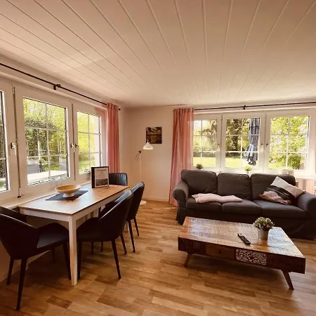 Nyaraló Ferienhaus Ilva In Born
